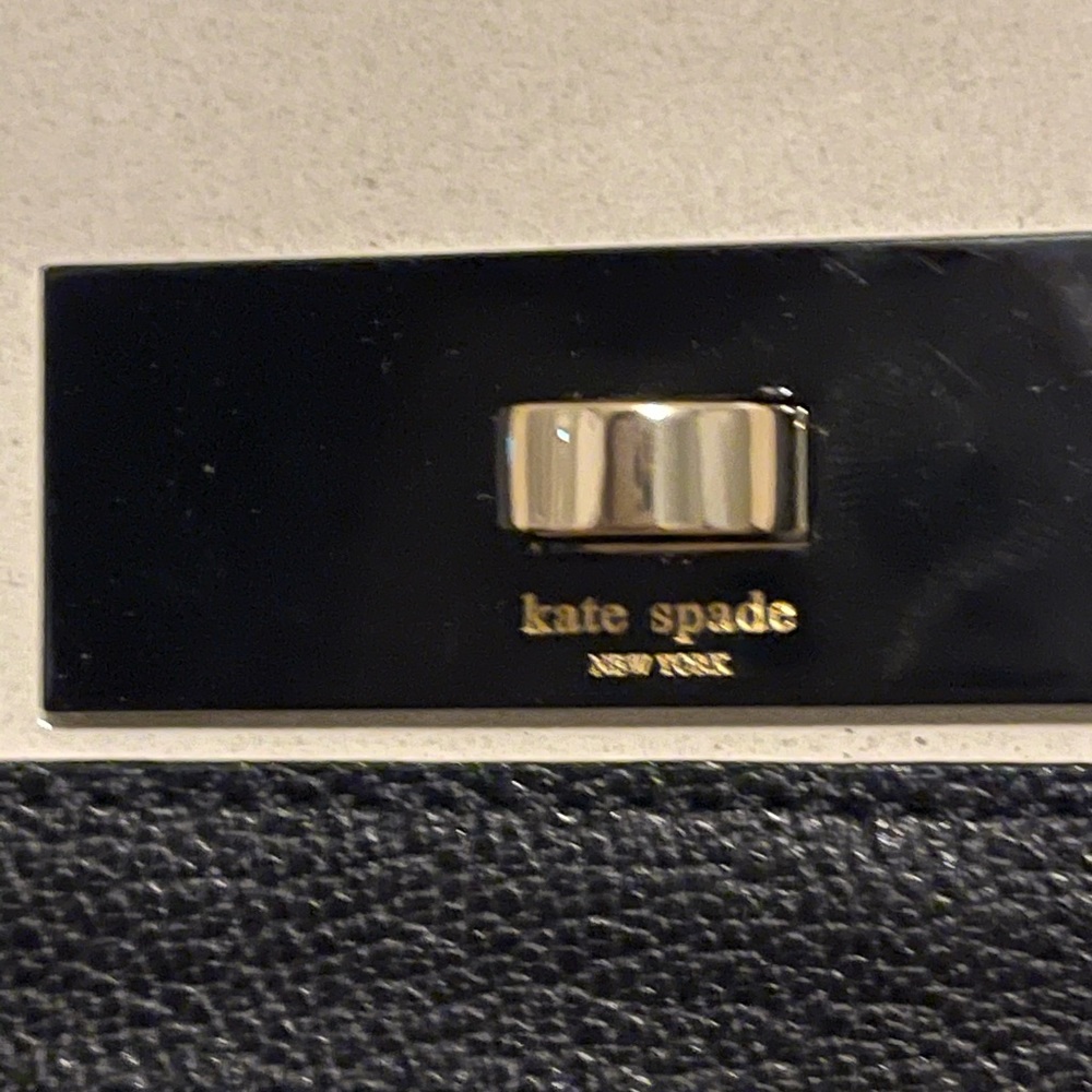 New Kate Spade Purse Handbag Patent Leather - Picture 4 of 7